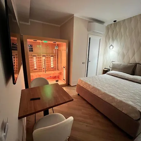 住宿加早餐酒店 Poseidonrooms 卡梅罗塔的码头
