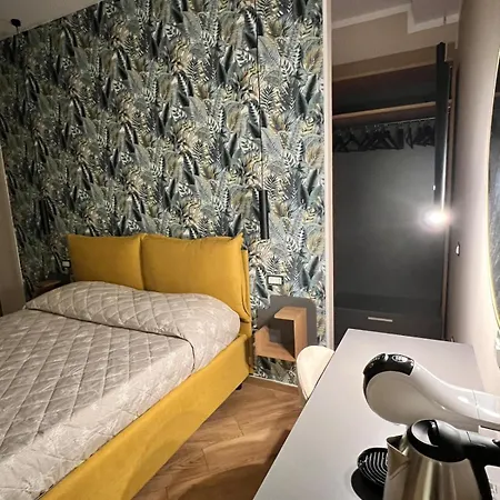 Poseidonrooms 住宿加早餐酒店 卡梅罗塔的码头