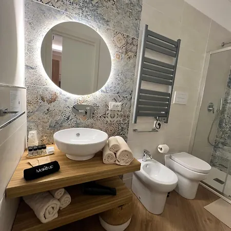 Poseidonrooms 卡梅罗塔的码头