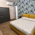 Poseidonrooms לינה וארוחת בוקר מרינה די קמרוטה